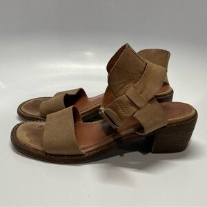 Chocolat Blu leather sandals size 37